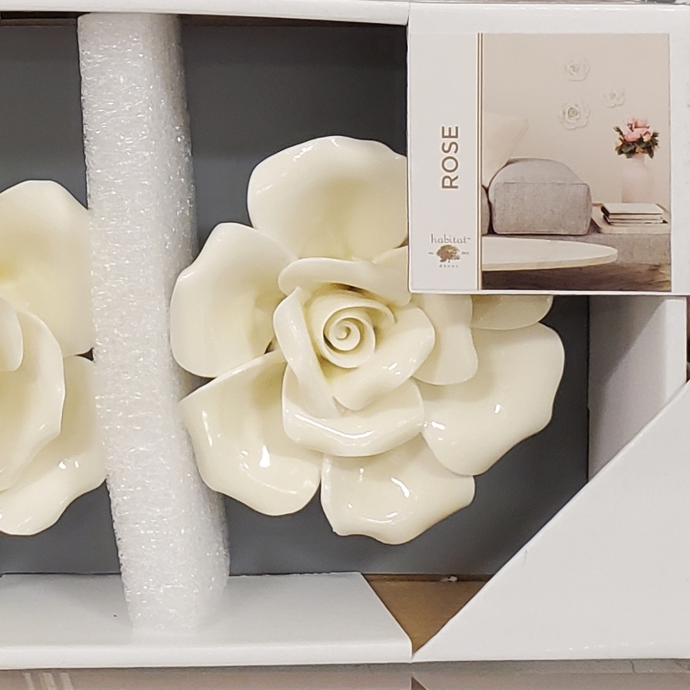 3 PC HANDMADE PORCELAIN  WALL FLOWERS - Picture 3 of 4